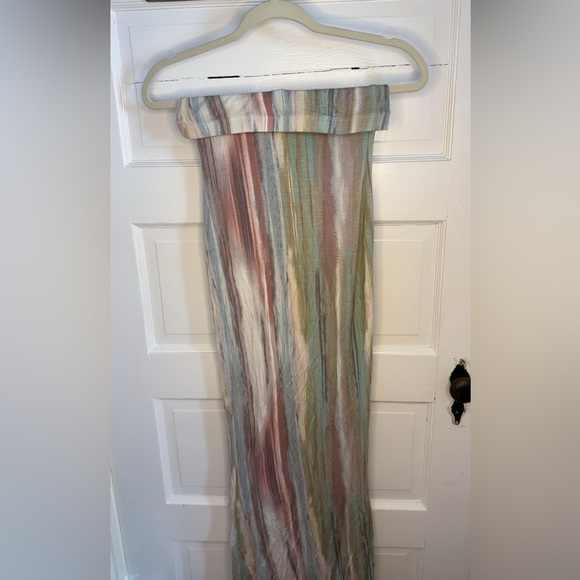 Fashion Nova Colorful Marble Maxi-Dress - Picture 6 of 6